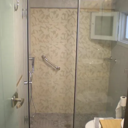 Manolis' House Apart Otel İskados