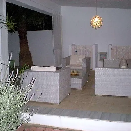 Lejlighedshotel Manolis' House