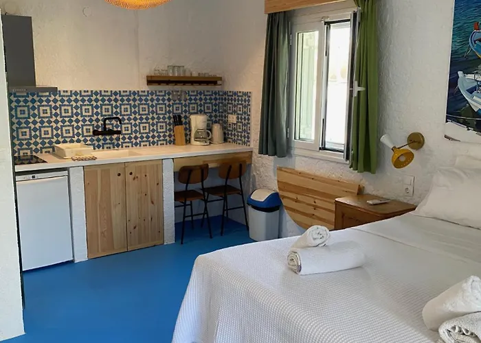 Manolis' House Apartahotel