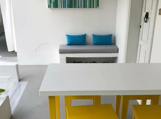 Manolis' House Apartahotel 4*