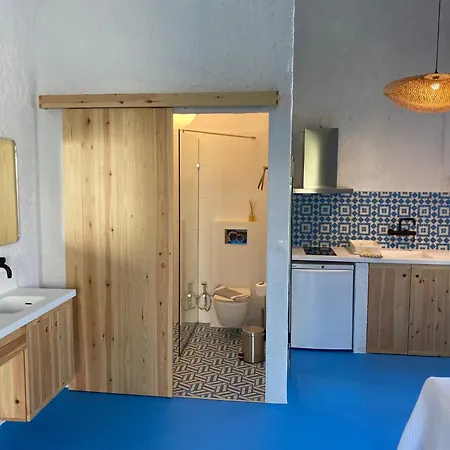 Lägenhetshotell Manolis' House 2*