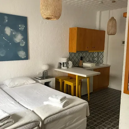 Lägenhetshotell Manolis' House 2*