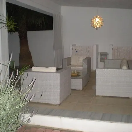 Lägenhetshotell Manolis' House