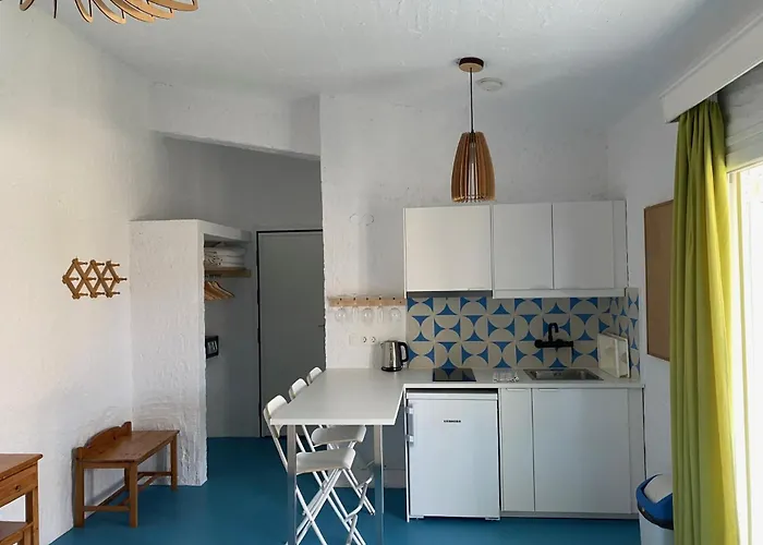 Lägenhetshotell Manolis' House 4*