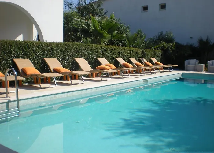 Lägenhetshotell Manolis' House